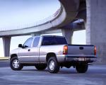 GMC Sierra 2003 года
